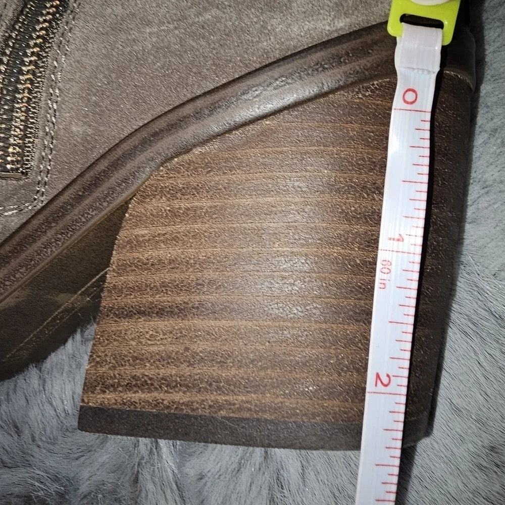 Vince Camuto suede moto boho western grey brown ankle boots cuban heel size 8.5